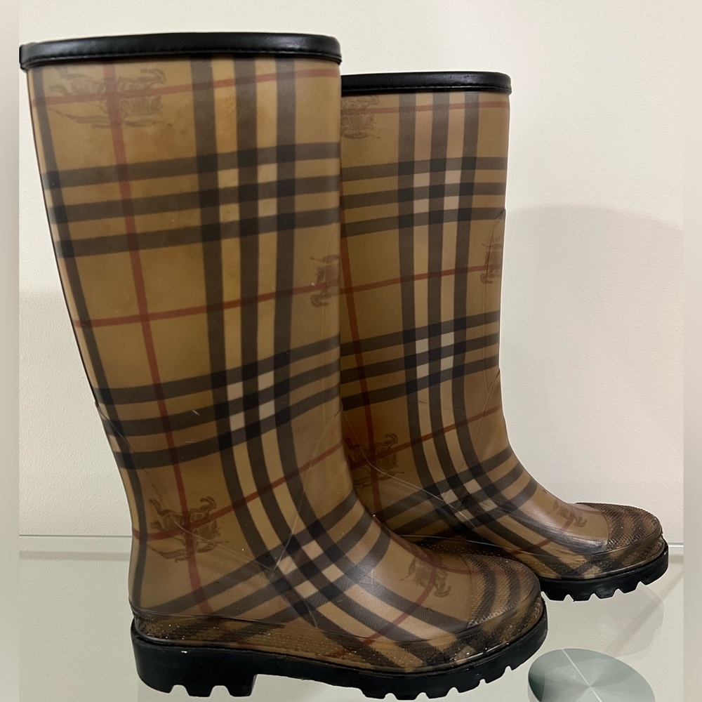 Authentic Vintage Burberry Haymarket Rainboots